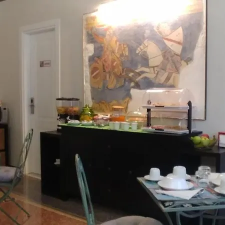Finarin Con Bike-storage فندق مبيت وإفطار *